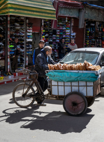 Un venditore di Pretzel egiziane