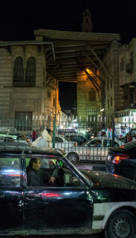 Traffico nei pressi di Khan Al-Khalili