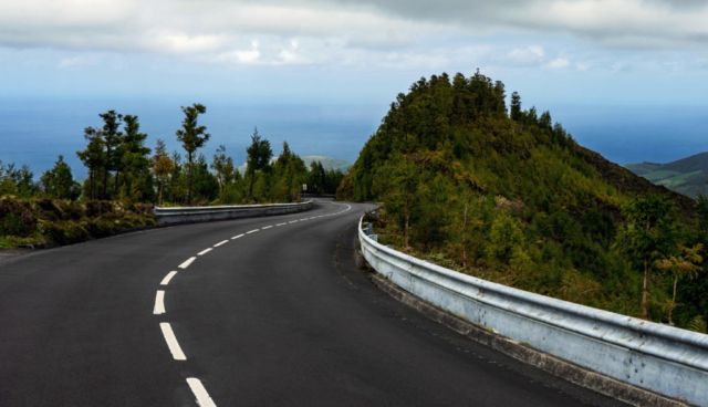 Lagoa do Fogo, strada